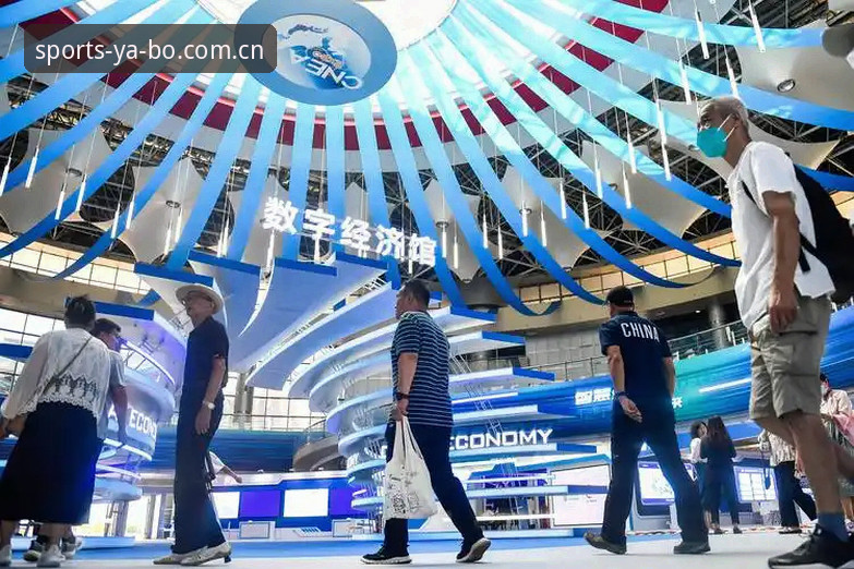 如何在2025年通过亚博下载安装开启体育娱乐新体验？
